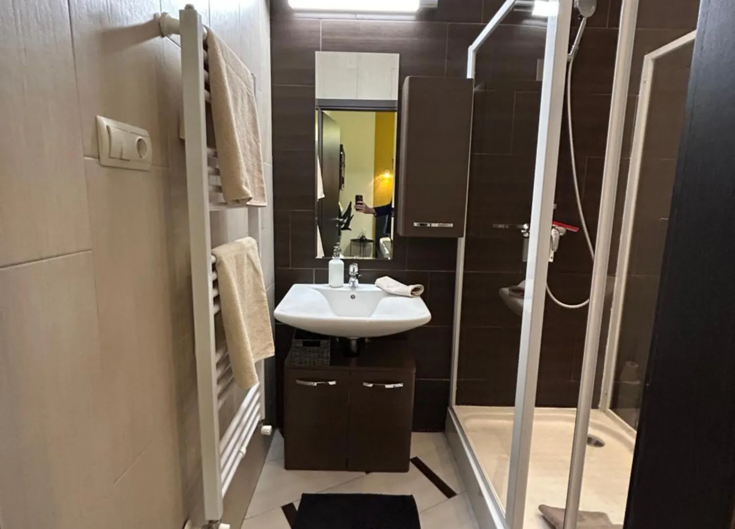 아파트 Stylish Modern Studio - 1 Minutes Away From Parliament 부다페스트